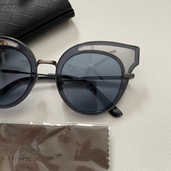 Bottega Veneta BV0094S 005 Blue Silver Black Cat Eye Mirrored Sunglasses new main image 9